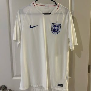 England soccer jersey - 2018 home kit - men’s medium